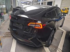 Tesla Model Y Standard Range RWD - ფოტო 7