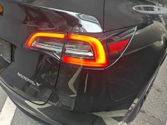 Tesla Model Y Standard Range RWD - ფოტო 8