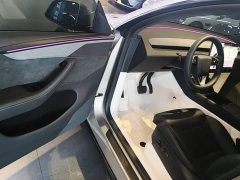 Tesla Model Y L Long Range All-Wheel Drive - ფოტო 16