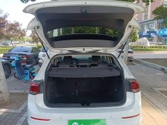 Volkswagen Golf 2021 200TSI DSG Pro - ფოტო 19