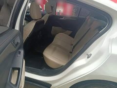 Ford Focus Sedan EcoBoost 180 Automatic Trend - ფოტო 17