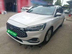 Ford Focus Sedan EcoBoost 180 Automatic Trend - ფოტო 2