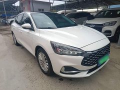 Ford Focus Sedan EcoBoost 180 Automatic Trend - ფოტო 4