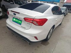Ford Focus Sedan EcoBoost 180 Automatic Trend - ფოტო 7