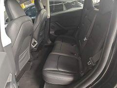 Tesla Model Y Rear-Wheel Drive - ფოტო 17