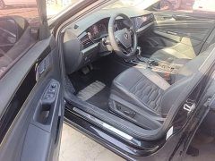 Volkswagen Passat 330TSI Elite - ფოტო 16