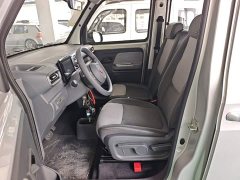 Wuling Zhiguang New Energy 305km Aspiring Edition - photo 11