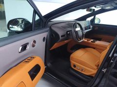 Li Auto i8 Standard Edition - ფოტო 16