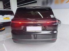 Li Auto i8 Standard Edition - ფოტო 6