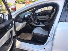 BYD Qin PLUS Glory Edition DM-i 55KM Leading - ფოტო 16