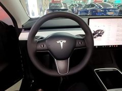 Tesla Model Y Long Range All-Wheel Drive - ფოტო 11