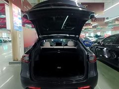 Tesla Model Y Long Range All-Wheel Drive - ფოტო 19