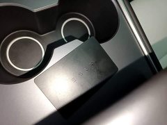 Tesla Model Y Long Range All-Wheel Drive - ფოტო 9