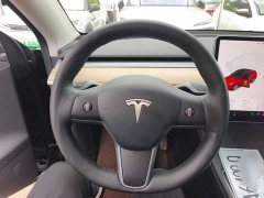 Tesla Model Y Standard Range RWD - ფოტო 11