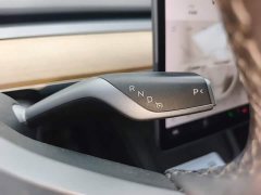 Tesla Model Y Standard Range RWD - ფოტო 14