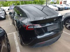 Tesla Model Y Standard Range RWD - ფოტო 5