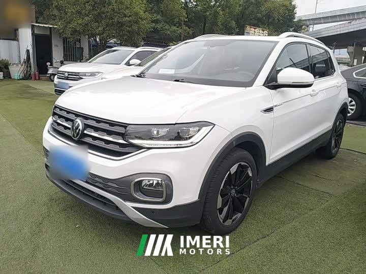 Volkswagen Touran 200TSI DSG Smart Connected Edition