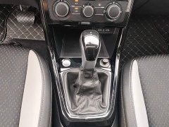 Volkswagen Touran 2023 200TSI DSG Smart Connected Edition - ფოტო 14