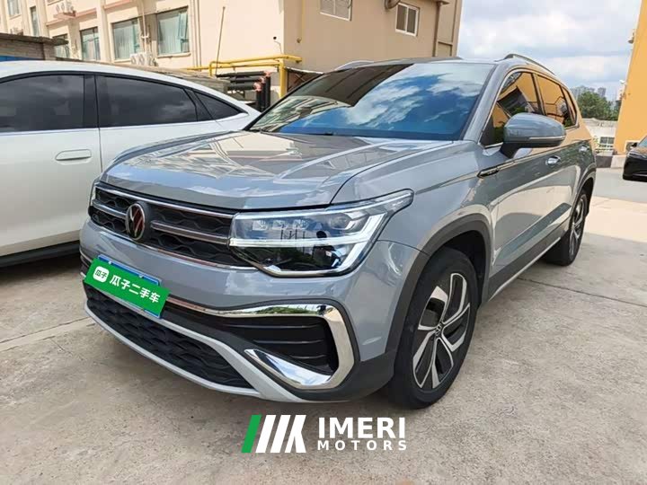 Volkswagen Touareg 300TSI FWD Full Moon Edition - ავტომობილი ჩინეთიდან