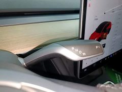 Tesla Model Y Standard Range RWD - ფოტო 14