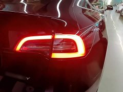 Tesla Model Y Standard Range RWD - ფოტო 8