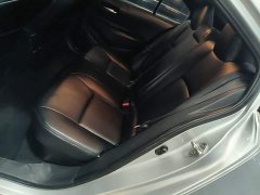Toyota Corolla Hybrid 1.8H E-CVT Luxury - ფოტო 17