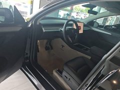 Tesla Model Y Rear-Wheel Drive - ფოტო 16