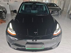 Tesla Model Y Rear-Wheel Drive - ფოტო 3