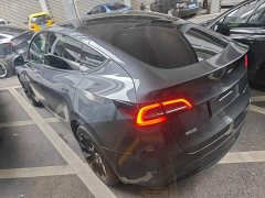 Tesla Model Y Long Range All-Wheel Drive - ფოტო 5