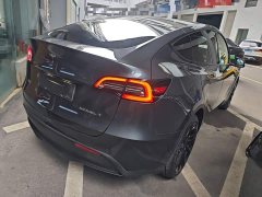 Tesla Model Y Long Range All-Wheel Drive - ფოტო 7