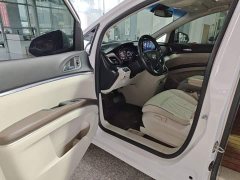 Buick GL8 Land Executive Cabin 652T Luxury - ფოტო 12