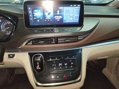 Buick GL8 Land Executive Cabin 652T Luxury - ფოტო 9