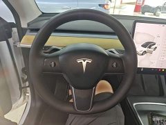 Tesla Model Y Standard Range RWD - ფოტო 11