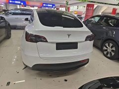 Tesla Model Y Standard Range RWD - ფოტო 6