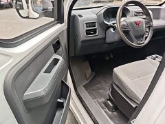 Wuling Yangguang 2024 300km Comfort Passenger Van 75kW - ფოტო 16