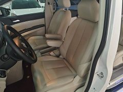 Buick GL8 Land Business Class Smart Edition - ფოტო 15