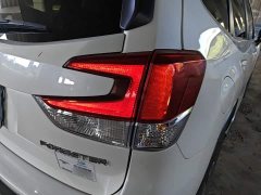 Subaru Forester 2.0i Premium - ფოტო 8