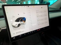 Tesla Model Y 2024 Rear-Wheel Drive - ფოტო 13