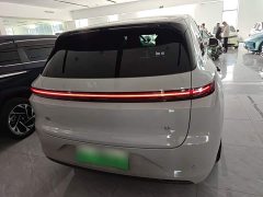 Li Auto L6 2024 Pro - ფოტო 6