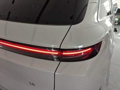 Li Auto L6 2024 Pro - ფოტო 8