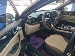 BYD Qin PLUS 2024 Glory Edition DM-i 55KM Leading - ფოტო 16