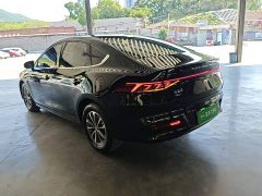 BYD Qin PLUS 2024 Glory Edition DM-i 55KM Leading - ფოტო 5