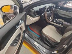 BYD Qin PLUS Glory Edition DM-i 55KM Leading - ფოტო 16