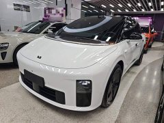 Li Auto i6 2025 Two-Wheel Drive Standard - ფოტო 1