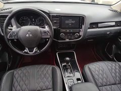 Mitsubishi Outlander 2021 2.4L AWD Radiance Edition 5-Seater - ფოტო 10