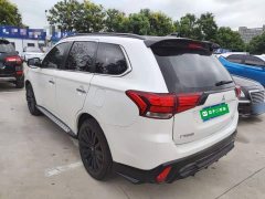 Mitsubishi Outlander 2021 2.4L AWD Radiance Edition 5-Seater - ფოტო 5