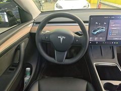 Tesla Model Y Rear-Wheel Drive - ფოტო 11