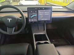 Tesla Model Y Rear-Wheel Drive - ფოტო 13