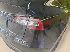 Tesla Model Y Rear-Wheel Drive - ფოტო 8