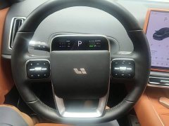 Li Auto L6 2024 Pro - ფოტო 11